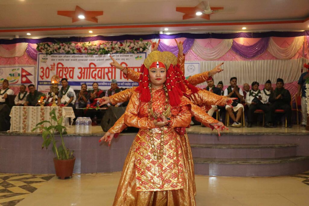 आदिवासी दिवसमा तनहुँमा मौलिक भाषा र संस्कृतिको प्रदर्शन