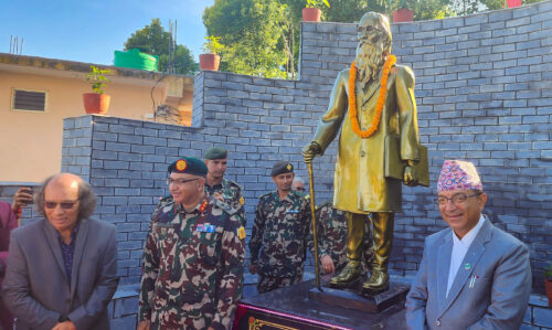 जन्मस्थलमा ठडियाे कविशिरोमणि पौड्यालकाे पूर्णकदकाे सालिक