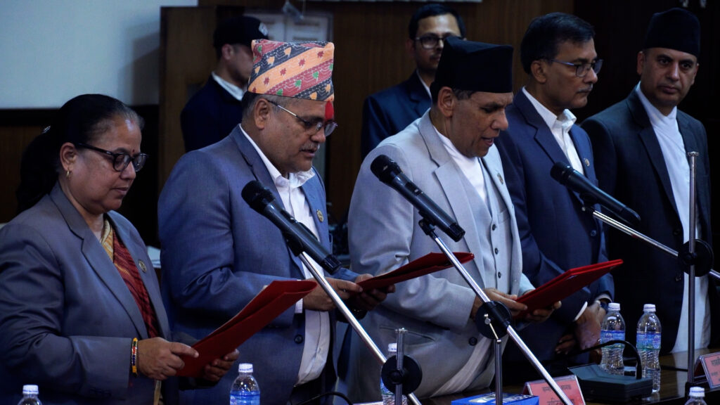 राष्ट्रियसभाका नवनिर्वाचित दुई समिति सभापतिले गरे सपथ ग्रहण