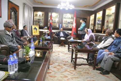 सरकार सय दिनमा भ्रष्टाचारी बचाउन मात्रै केन्द्रित : पुष्पकमल दाहाल