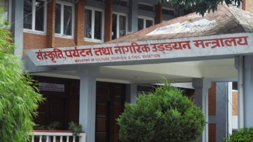 तारे होटलमा प्लास्टिकजन्य बोटलसहितका पेय पदार्थमा रोक
