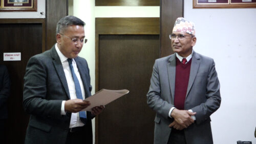 धितोपत्र बोर्डका अध्यक्षले गरे सपथ ग्रहण