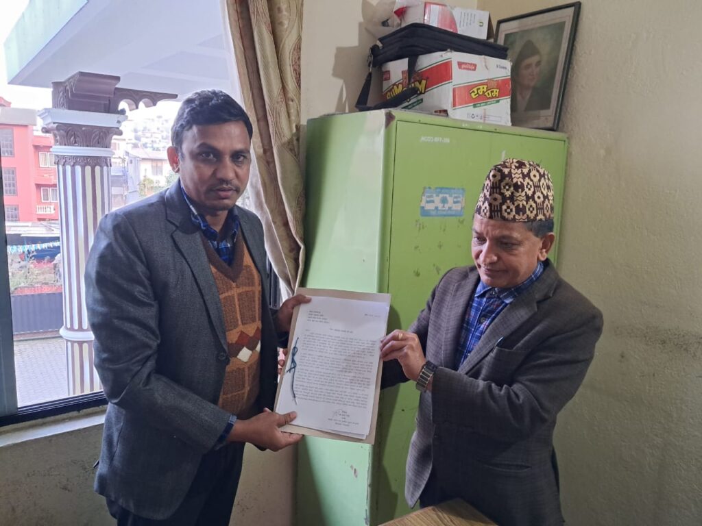 सांसाद बजगाईंले कुप्रचार गरेको भन्दै मन्त्री पाण्डेले दिए उजुरी