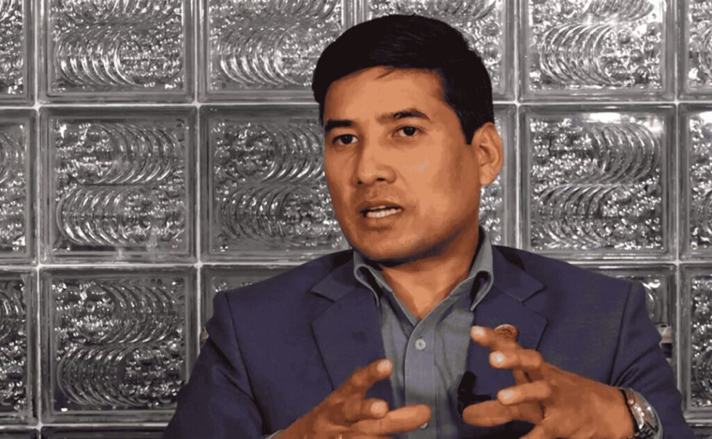 अस्वभाविक हवाई भाडा वृद्धिले वैदेशिक रोजगारीमा जाने श्रमिक मारमाः अध्यक्ष भण्डारी