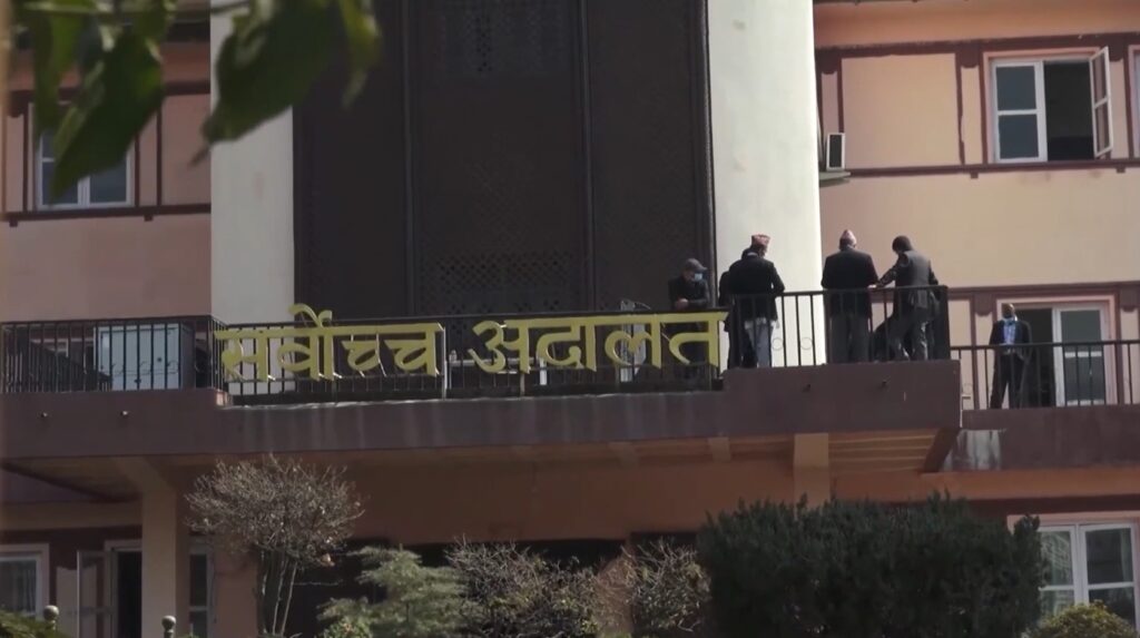 जनयुद्ध शब्द प्रयोग नगर्न सरकारलाई सर्वोच्चको अन्तरिम आदेश