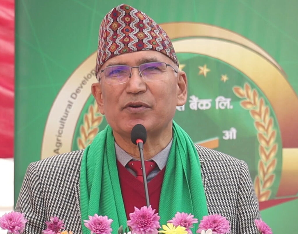 बैंक सबल र प्रभावकारी भएमात्रै नागरिकको विश्वास जित्न सकिन्छः अर्थमन्त्री