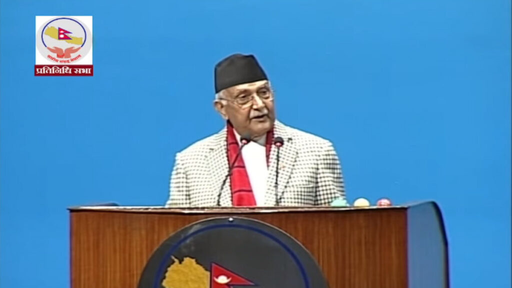 प्रचण्डप्रति ओलीको कटाक्षः सत्ताको नाममा प्वाल पारेर फुत्त अर्कै डुंगा चलाउने कुराको वन्ध्याकरण भयो