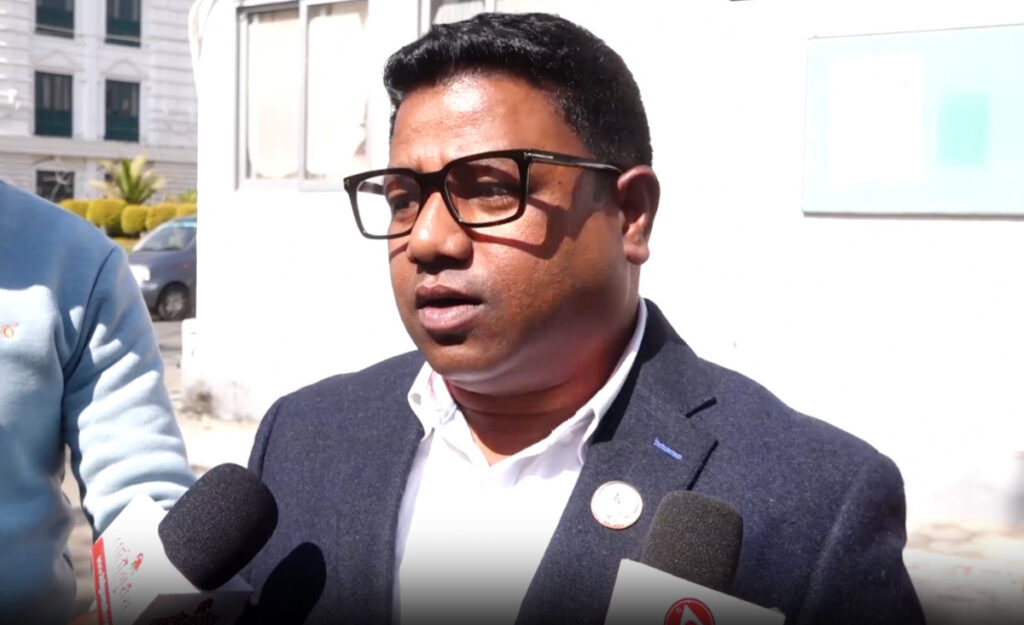 पार्टी जीवनमा आएका अफ्ठ्याराहरु चिरेर आगामी कदम अघि बढाउँछौँः सन्तोष परियार