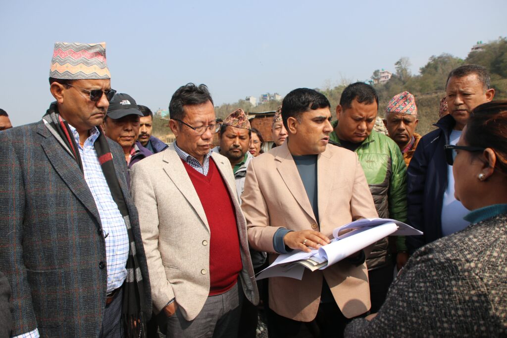 गण्डकीका भौतिक पूर्वाधार मन्त्री केसीले गरे ढिलाई भएका दुई योजनाको अनुगमन