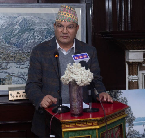 जलवायु परिवर्तनको मुद्दा विद्यालयको अनिवार्य शिक्षाका रुपमा लागू गर्नुपर्छः वनमन्त्री ठकुरी