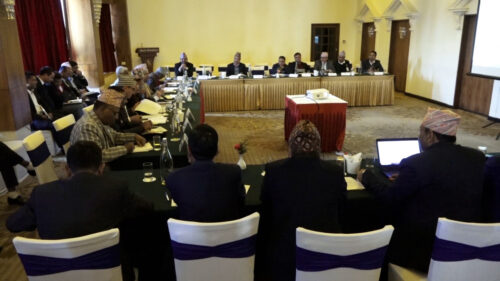 वन डढेलो नियन्त्रण तथा पूर्वतयारीको एजेण्डासहित संघ र प्रदेशमन्त्रीको बैठक शुरु