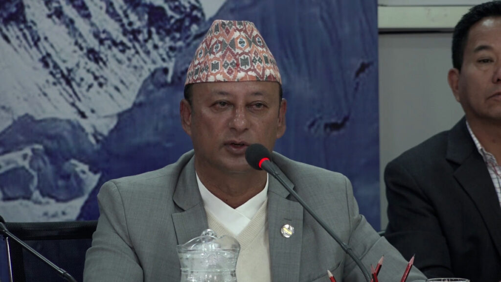 जलविद्युत आयोजना ठेक्का प्रक्रियामा संग्लन भएको छैनः ऊर्जा मन्त्री खड्का