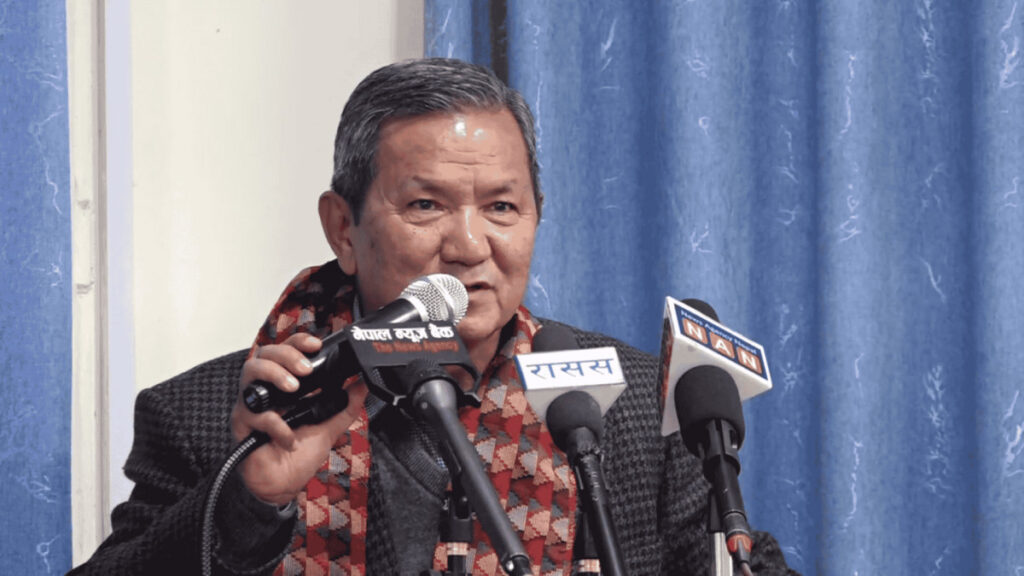 वीरेन्द्र र ज्ञानेन्द्रको ठाउँमा ओली, देउवा र प्रचण्ड आउनु क्रान्ति होइनः मन्त्री गुरुङ
