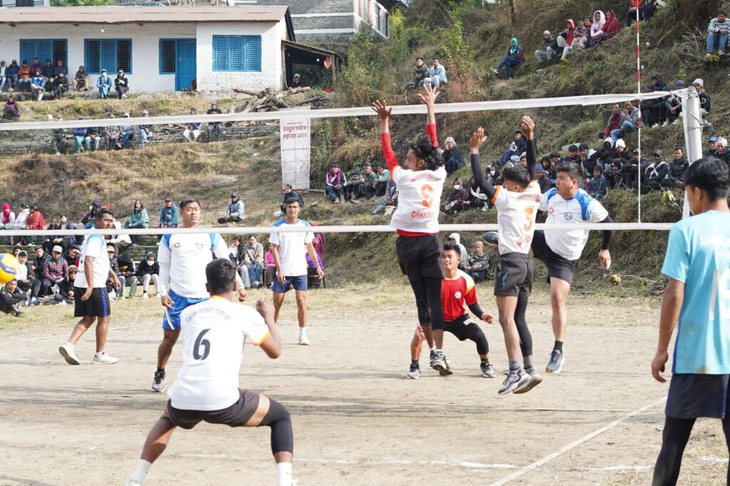 घान्द्रुक पर्यटन महोत्सवः रेन्बो होटल पोखरा र किङ्स क्लबलाई भलिबलको उपाधि