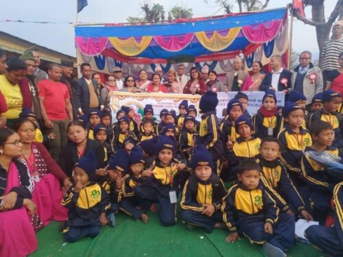 रम्भादेवी विद्यालयमा गोमा फाउडेण्सनको शैक्षिक साम्रागी सहयोग