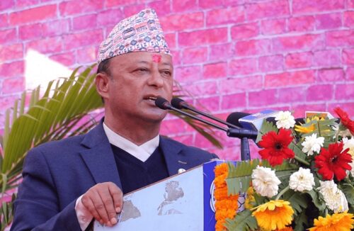 घिसिङलाई हटाउन सरकारले चलखेल गरेको छैन : मन्त्री खड्का
