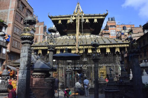 मन्दिरका लागि भारतद्वारा २४ किलोग्राम चाँदी हस्तान्तरण