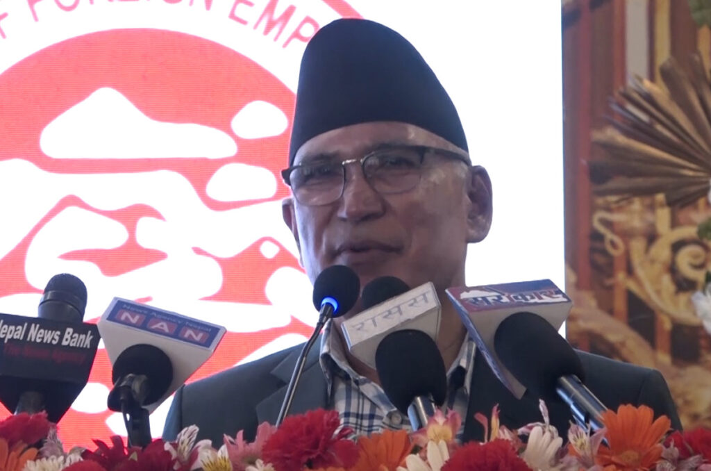 विदेशीहरु रोजगारीका निम्ति आउने परिस्थिति निर्माण गर्ने मिसनमा छौँः अर्थमन्त्री