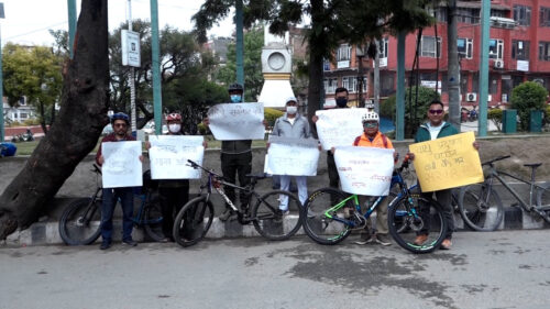 वायु प्रदुषण कम गर्न माग गर्दै प्रदर्शन
