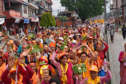 पोखरामा ११ हजार कलशसहितको विशाल शोभा कलश यात्रा