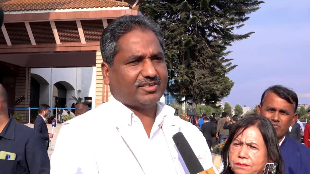 प्रभु साहको टिप्पणी – नीति तथा कार्यक्रम क्यान्सर रोगीलाई टिबीको औषधि जस्तै