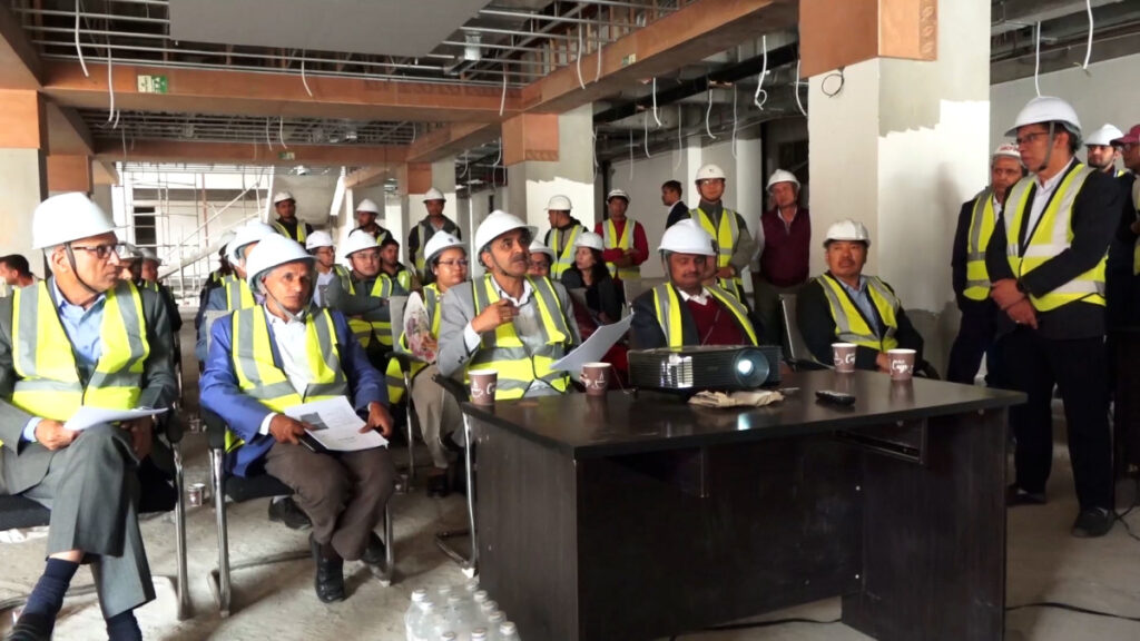 निर्माणाधिन संसद भवनको अनुगमन, पुनः म्याद थप गर्नुपर्ने कारण देखाउन निर्देशन