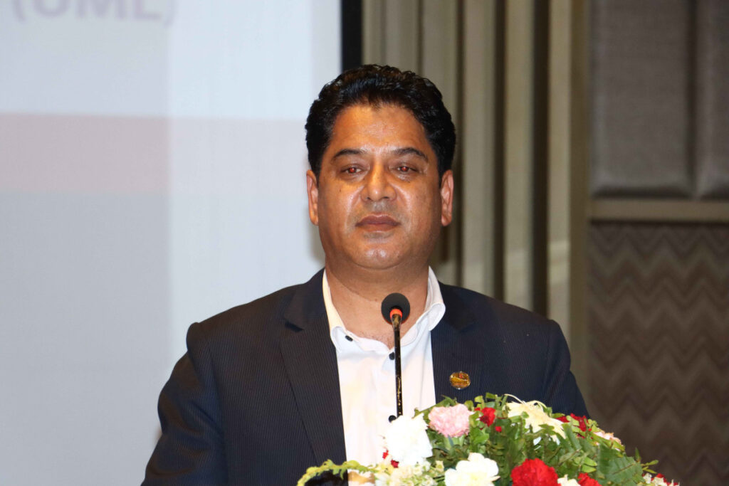राजनीतिक कार्यकर्तालाई ‘झोले’ र निजी क्षेत्रलाई विचौलिया भनिएकोप्रति मन्त्री भण्डारीको आपत्ति
