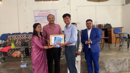 निकेशले जिते गण्डकीस्तरीय गजल प्रतियोगिताको उपाधि