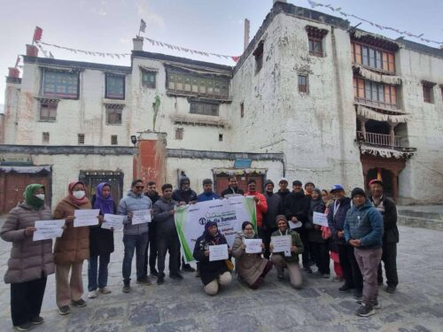 २० बुँदे घोषणा पत्र जारी गर्दै प्रेस युनियनको लोमानथाङ अन्तर्राष्ट्रिय मिडिया समिट सकियो