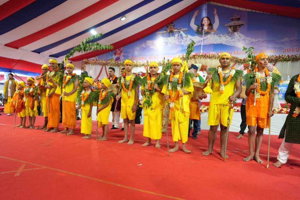 कोटीहोममा १२ जनाको सामुहिक व्रतवन्ध, हवन शुरु, भोलि रक्तदान हुने