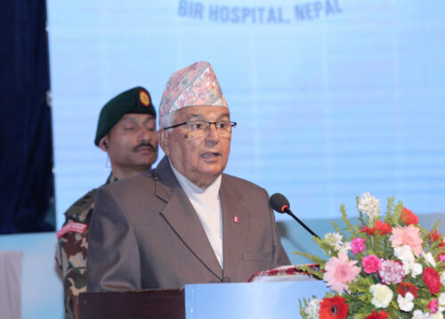 चिकित्सकहरु विदेशिने क्रम बढ्नु चिन्ताको विषयः राष्ट्रपति पौडेल