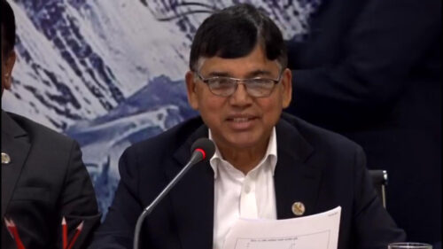 सहमतिअनुसार सवारी नचलाएर यातायात व्यवसायीले गल्ती गरे ः भौतिकमन्त्री