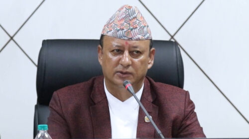 कर्मचारीहरूप्रति ऊर्जा मन्त्री खड्काको कटाक्षः कामप्रति गम्भीर नहुने प्रवृत्तिले देश कहाँ पुग्छ ?