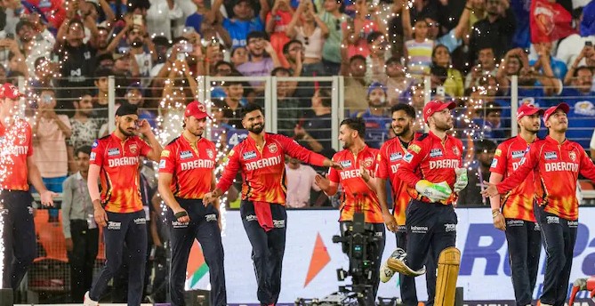 मुम्बई इन्डियन्सलाई हराउँदै पन्जाब किंग्स् आईपीएल क्रिकेटको फाइनलमा