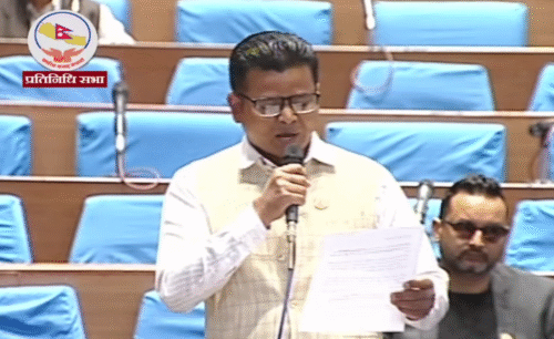 रास्वपा सांसद चौधरीको प्रश्नः मानव तस्कर र भ्रष्टाचारीलाई संरक्षण गर्ने अधिकार प्रधानमन्त्रीलाई कसले दियो ?