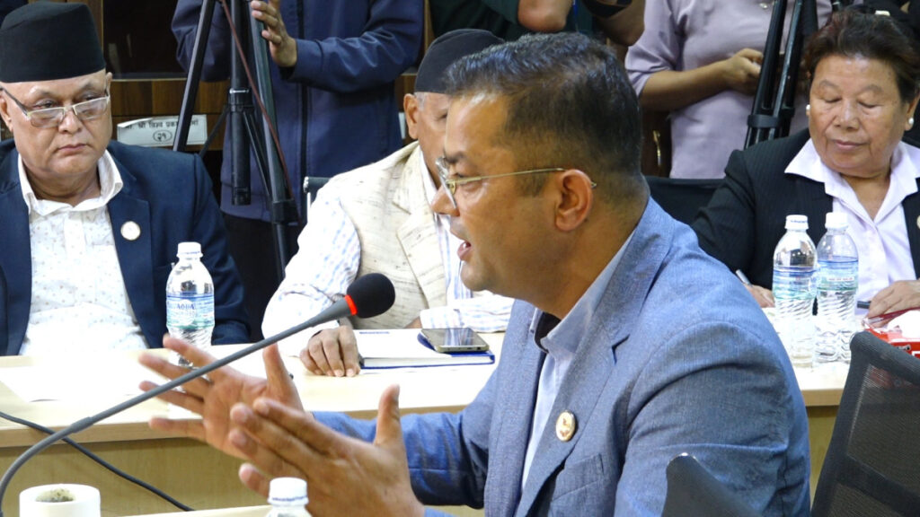 कुलिङ पिरियड चलखेलः सभापति र सचिवको राजीनामा माग्दै एमालले भन्योः यो घृणित काम हो
