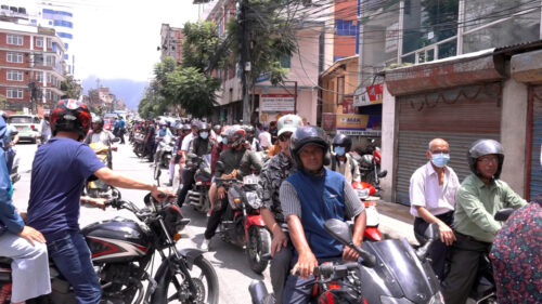 सहकारी पीडितको वचत फिर्ताको माग गर्दै मोटरसाइकल र्‍याली