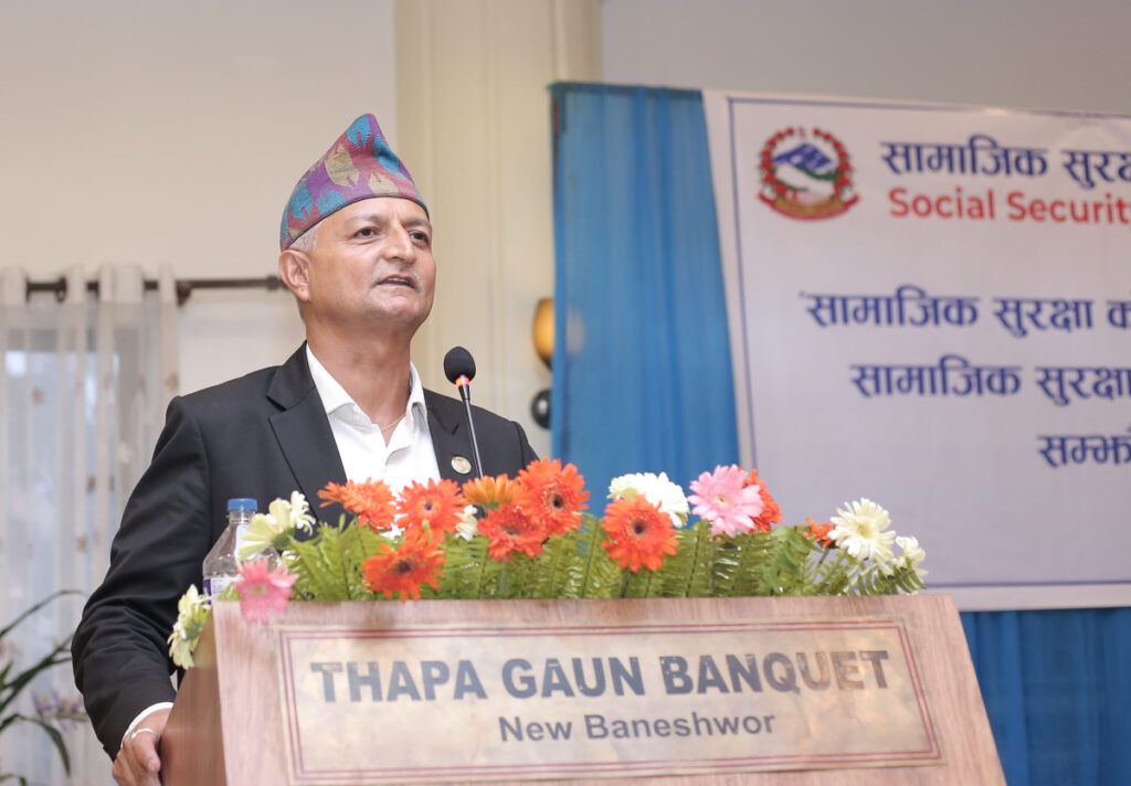 शिक्षा र स्वास्थ्य निजी क्षेत्रको नियन्त्रणमा छः अध्यक्ष मिश्र