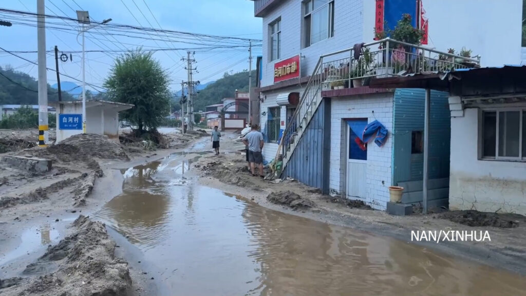 उत्तरी चीनमा भीषण वर्षाः दुई जनाको मृत्यु, २६ हजार बढी विस्थापित