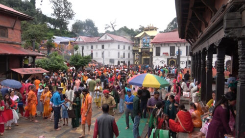 आज साउनको पहिलो सोमवार, पशुपतिमा भक्तजनको भीड