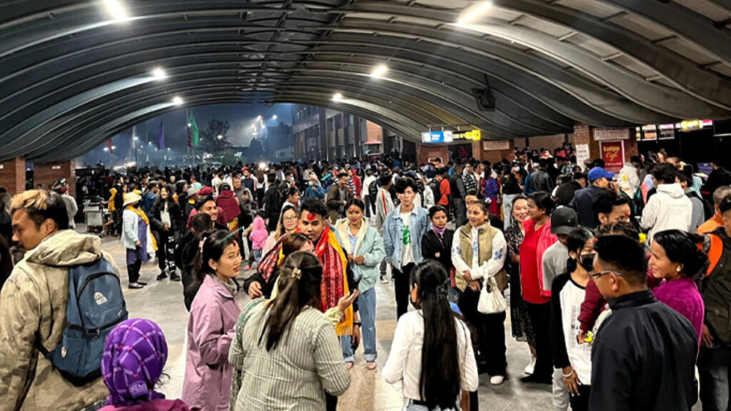 नेपालबाट कस्तो जनशक्ति विदेश गइरहेको छ ?