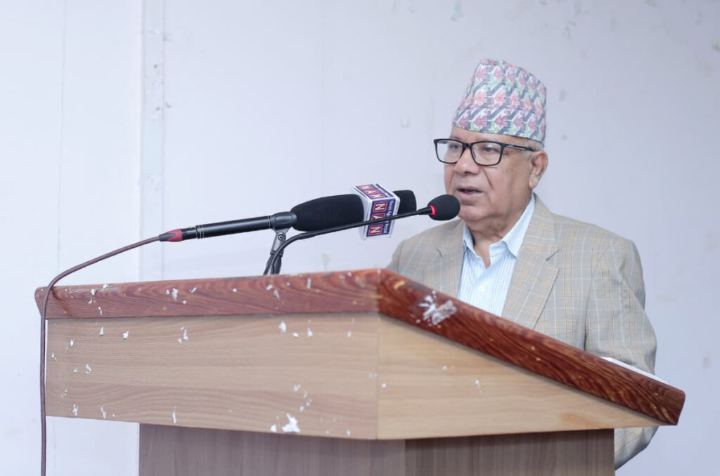 एकीकृत समाजवादी पार्टीको भविष्य छ‚ कसैले नहेपून्ः  माधव नेपाल