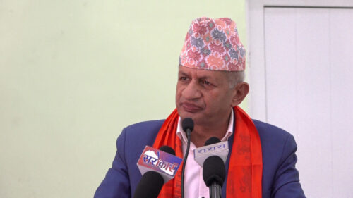 प्रदीप ज्ञवालीको आक्रोशः वडामा चुनाव जिताउन नसक्नेहरू पनि एमालेका नेता