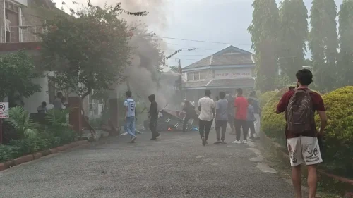 पाेखरा दिनभर तनावग्रस्त