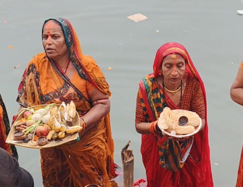 उदाउँदो सूर्यलाई अर्घ्य  दिएसँगै छठ पर्व विधिपूर्वक सम्पन्न