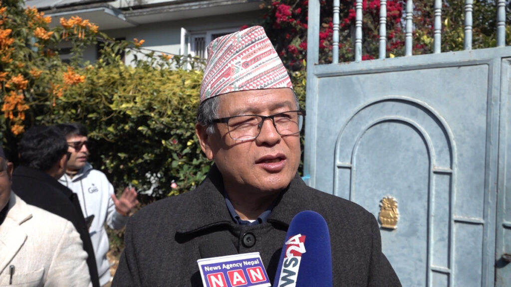 धनराज गुरुङको प्रश्नः सबै आ–आफ्नो बाटो हिँड्दा पार्टी कहाँ पुग्छ ?