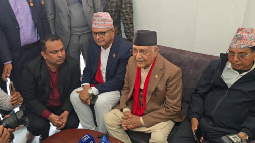 देश जलाउनेहरुबाट जोगाउनु छः ओली