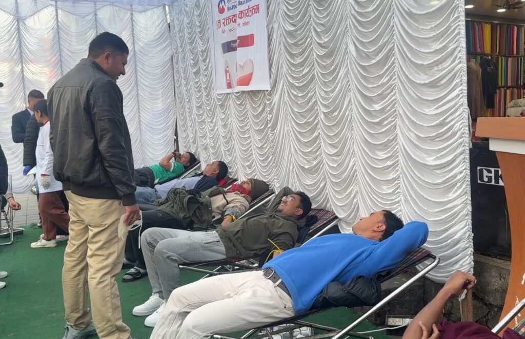 मुक्तिनाथ विकास बैंकको २०औँ वार्षिकोत्सवमा रक्तदानबाट १ सय ७५ युनिट रगत संकलन