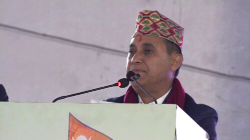 एउटै व्यक्ति दोहोर्‍याएर प्रधानमन्त्री बन्न नपाउने व्यवस्था संविधानमा गर्नुपर्छः विश्वप्रकाश शर्मा