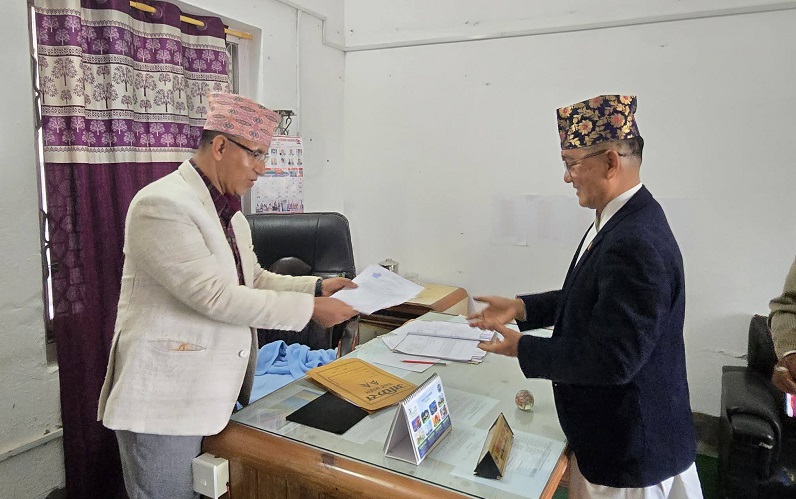 झापा ३ बाट राजेन्द्र लिङ्देनको उम्मेदवारी दर्ता